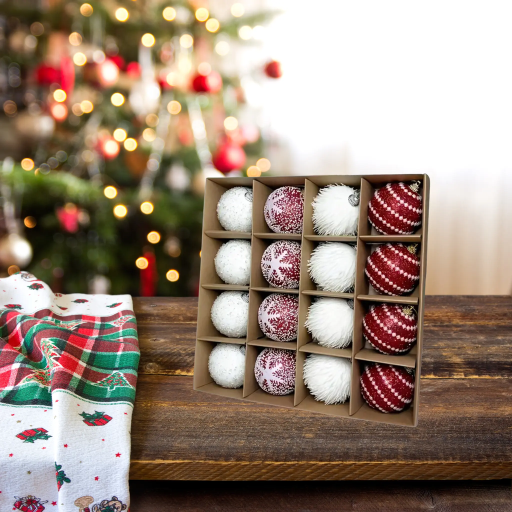 Boules de noël en mousse paillettée(lot de 16) Fééries Mancelya