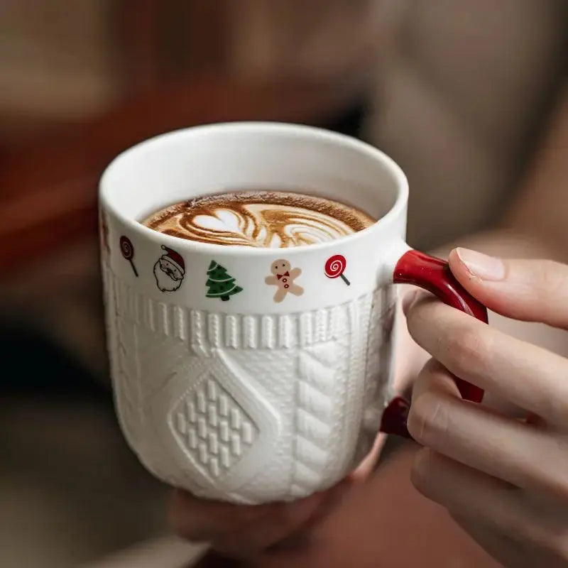 Mugs de Noël en céramique effet pull tricoté avec motifs festifs Fééries Mancelya